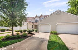 246 STEEPLE CHASE RUN, NORTHFIELD, OH 44067