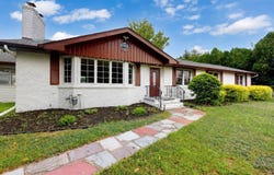 1659 E Walnut Road, Vineland, NJ 08360