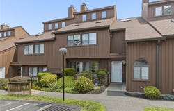 702 Scenic Lane, Poughkeepsie, NY 12603
