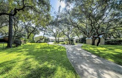 45 Poquito Road, Shalimar, FL 32579