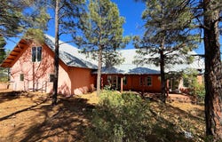 6 Sarah Lane, Las Vegas, NM 87701