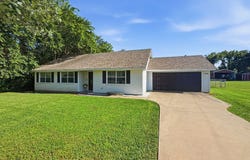 704 W Bells Boulevard, Bells, TX 75414