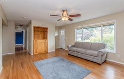 142 BELLE Ct, OregonCity, OR 97045