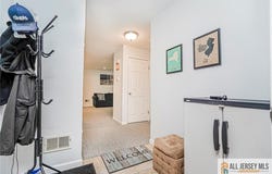 1310 Stoneridge Circle, Helmetta, NJ 08828