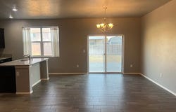 1018 Clover Ln, Roswell, NM 88203