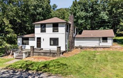 211 Sand Spring Road, Cresco, PA 18326
