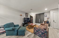 208-212 Queen Drive, Hewitt, TX 76643