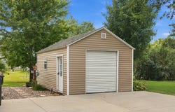 722 4th Avenue NW, Melrose, MN 56352