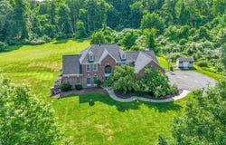 9 Meadow Run Rd, Holland Twp., NJ 08848-1573