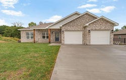 959 Cochise Drive, Holts Summit, MO 65043