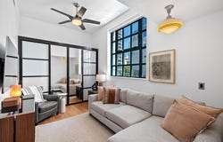 700 W E St, San Diego, CA 92101