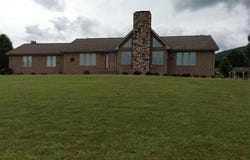 252 Richardson Dr, Roanoke, VA 24019