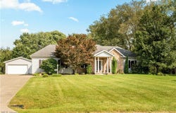 2568 Shadow Lane, Clinton, OH 44216
