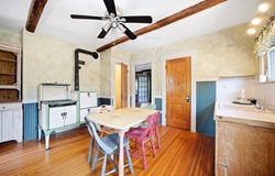 111 Greenacre Avenue, Longmeadow, MA 01106