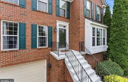 4921 FRISHMAN Court, WOODBRIDGE, VA 22193