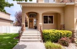 1208 W SADDLE BLUFF Dr, Murray, UT 84123
