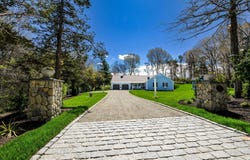 9 Coach Lane, Sandwich, MA 02563