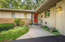 3233 Alta Vista Road, ROCKFORD, IL 61107