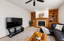6005 NW 97th Street, Johnston, IA 50131