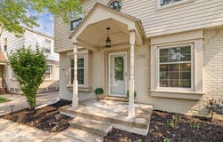 1396 Vernier Road, Grosse Pointe Woods, MI 48236