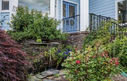 34394 Deerwood Dr, Eugene, OR 97405