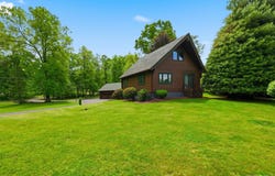2 Linder Drive, New Paltz, NY 12561