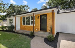 709 Lipscomb Street, Bonham, TX 75418
