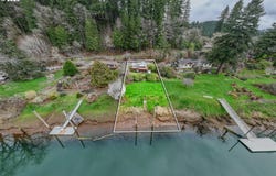 10919 E MAPLETON Rd, Mapleton, OR 97453