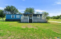 345 Fm 671, Lockhart, TX 78644