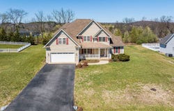 49 BOWMANS RUN DR, STUARTS DRAFT, VA 24477
