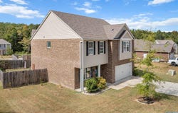 2410 Bluff Haven Lane, Hokes Bluff, AL 35903