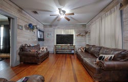 309 Anderson St, Schulenburg, TX 78956