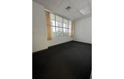 101 AUPUNI ST, Hilo, HI 96720