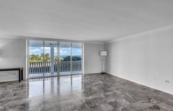 200 Ocean Lane Dr, Key Biscayne, FL 33149