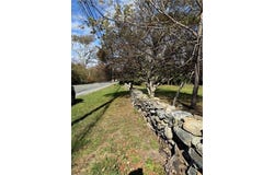 536 W Main Road, Little Compton, RI 02837