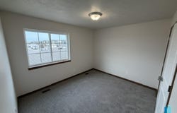 9424 W Tunis Dr, Sioux Falls, SD 57106