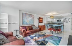 6039 Collins Ave, Miami Beach, FL 33140
