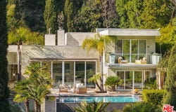 2731 Hutton Dr, Beverly Hills, CA 90210