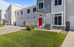 9570 Crestview Drive, West Des Moines, IA 50266