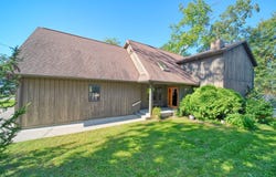 1416 Eagle Point Road, Clarklake, MI 49234