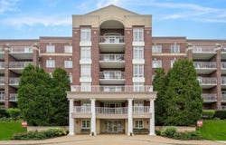 7071 W TOUHY Avenue, Niles, IL 60714