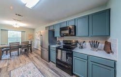 421 Oxford Street, Burleson, TX 76028