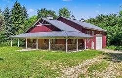 8920 E 250th Street, Elko New Market, MN 55020