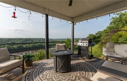 22 Bluff Drive, Eldon, MO 65026