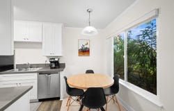8581 Villa La Jolla Dr, La Jolla, CA 92037