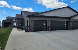 3809 Gale Circle SE, Mandan, ND 58554