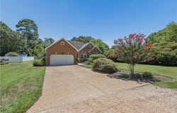 7534 Tyndall Drive, Gloucester Point, VA 23062