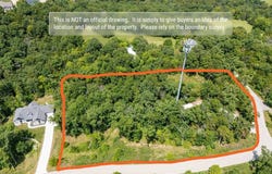 105 Long Oaks Drive, Imperial, MO 63052