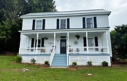 201 Charlotte St, Phenix, VA 23959