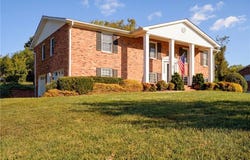 1435 S Peace Haven Road, Clemmons, NC 27012